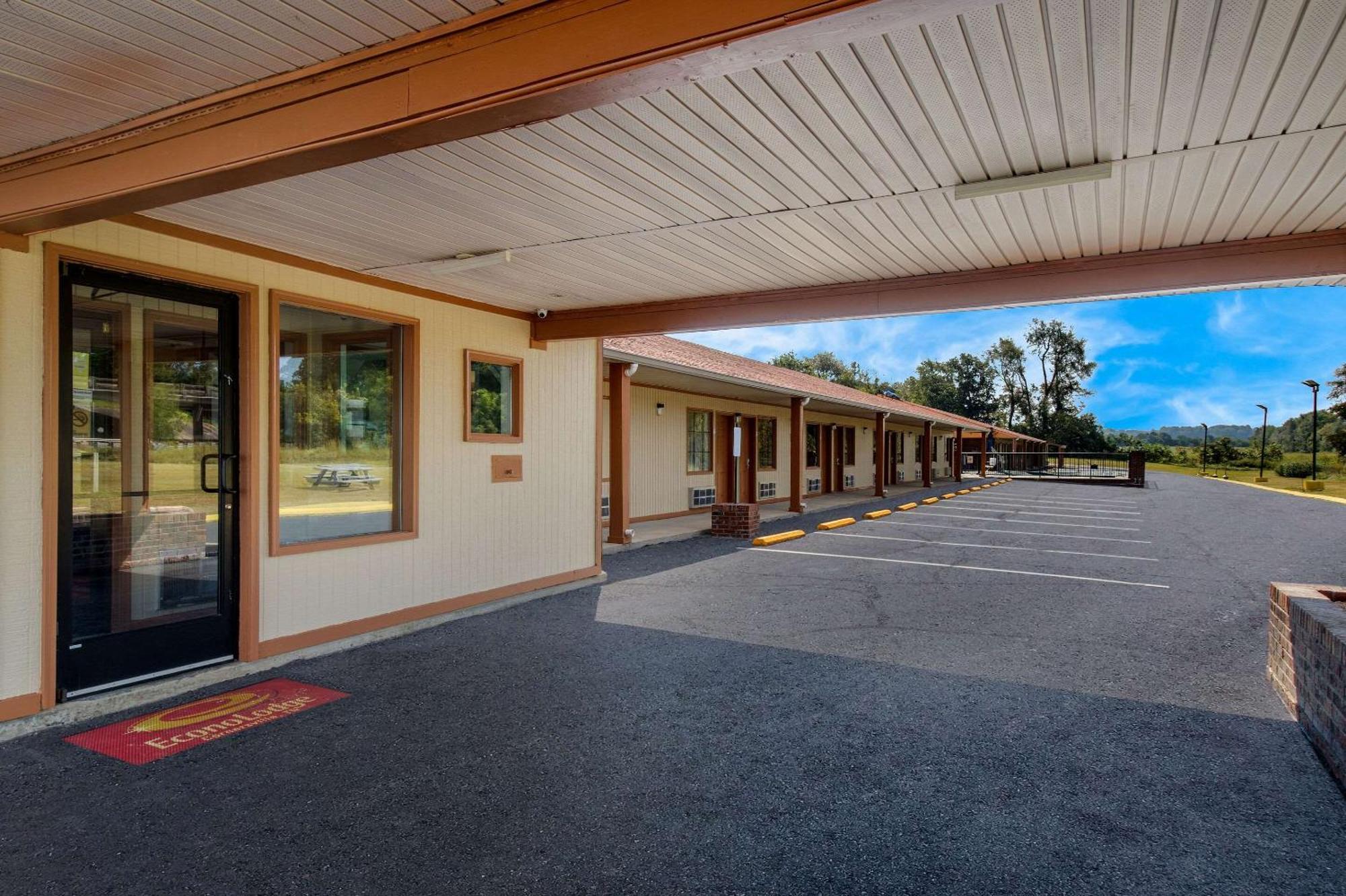 Econolodge Cornersville Esterno foto