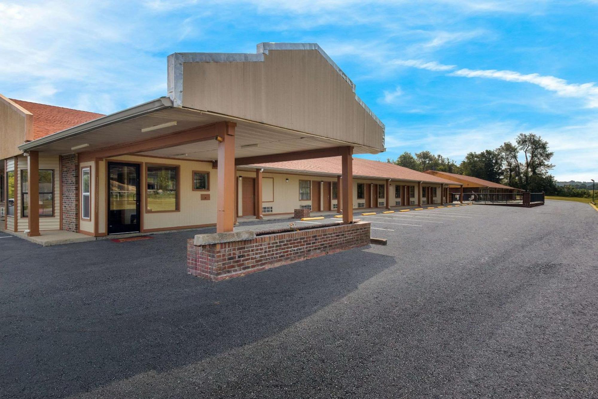Econolodge Cornersville Esterno foto